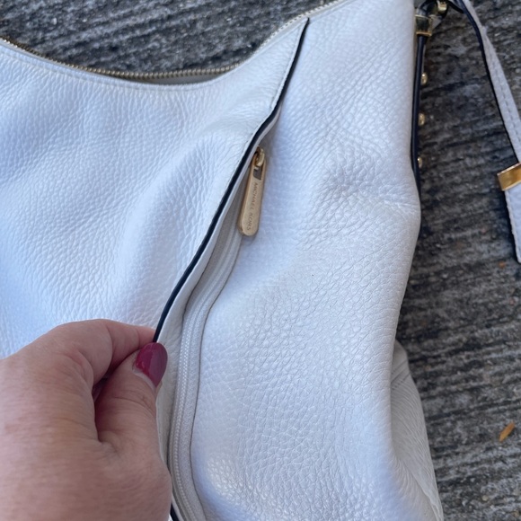 Michael Kors white "Bowery" purse shoulder bag - Picture 3 of 9